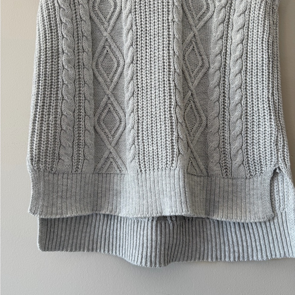 Joie Light Gray Cable Knit Crewneck Sweater Vest Size Medium - Picture 3 of 7